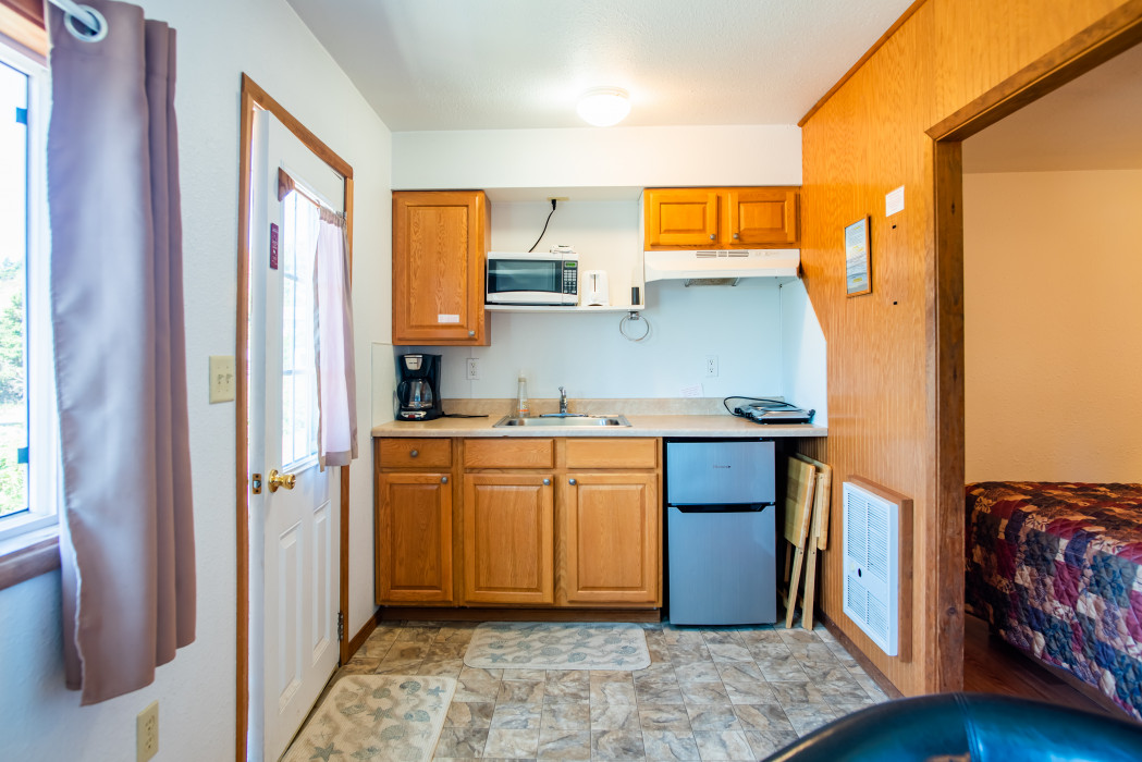 Cabin #20 – 1 Bed, Kitchenette
