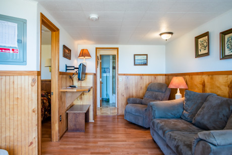 Oceanside Ocean Front Cabins - Cabinet Interiors